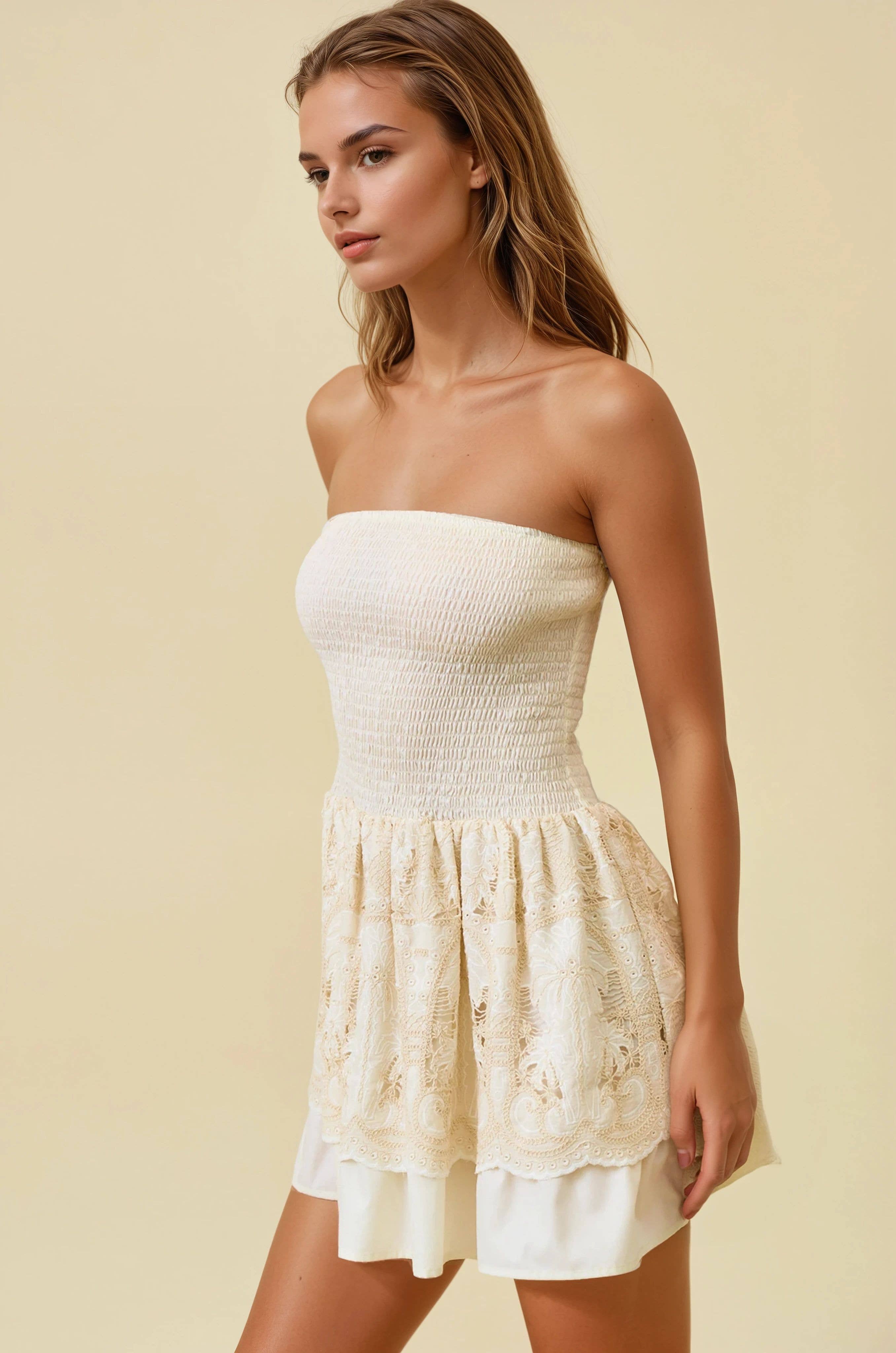 PALMENBESTICKTES TUBENKLEID
