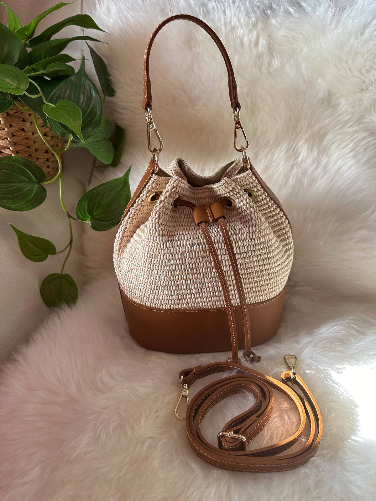 MISS Bucket Classic - Raffia-Tasche