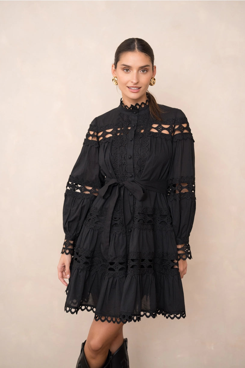 Kurzes Ellie-Kleid aus durchbrochener Baumwolle