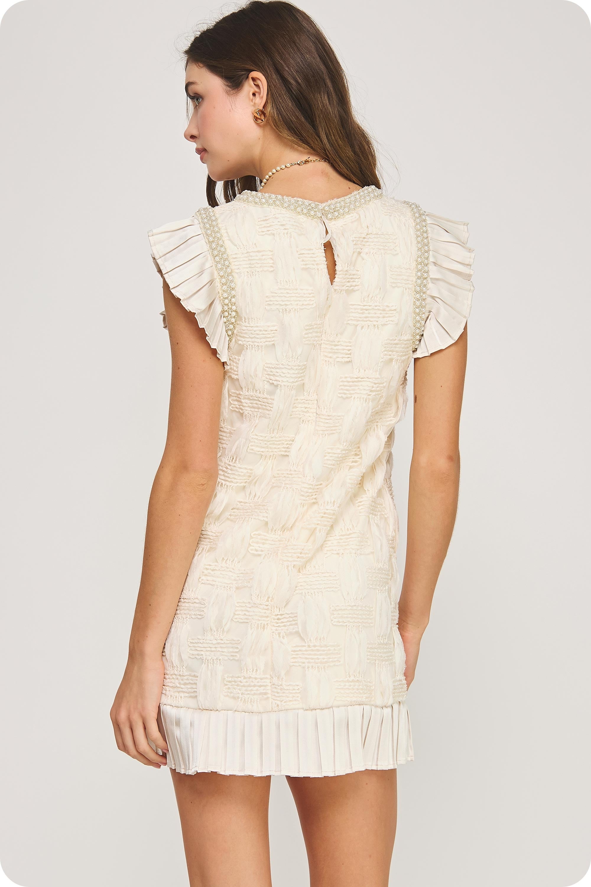 Mini-Kleid mit Perlenbesatz und Strukturmuster