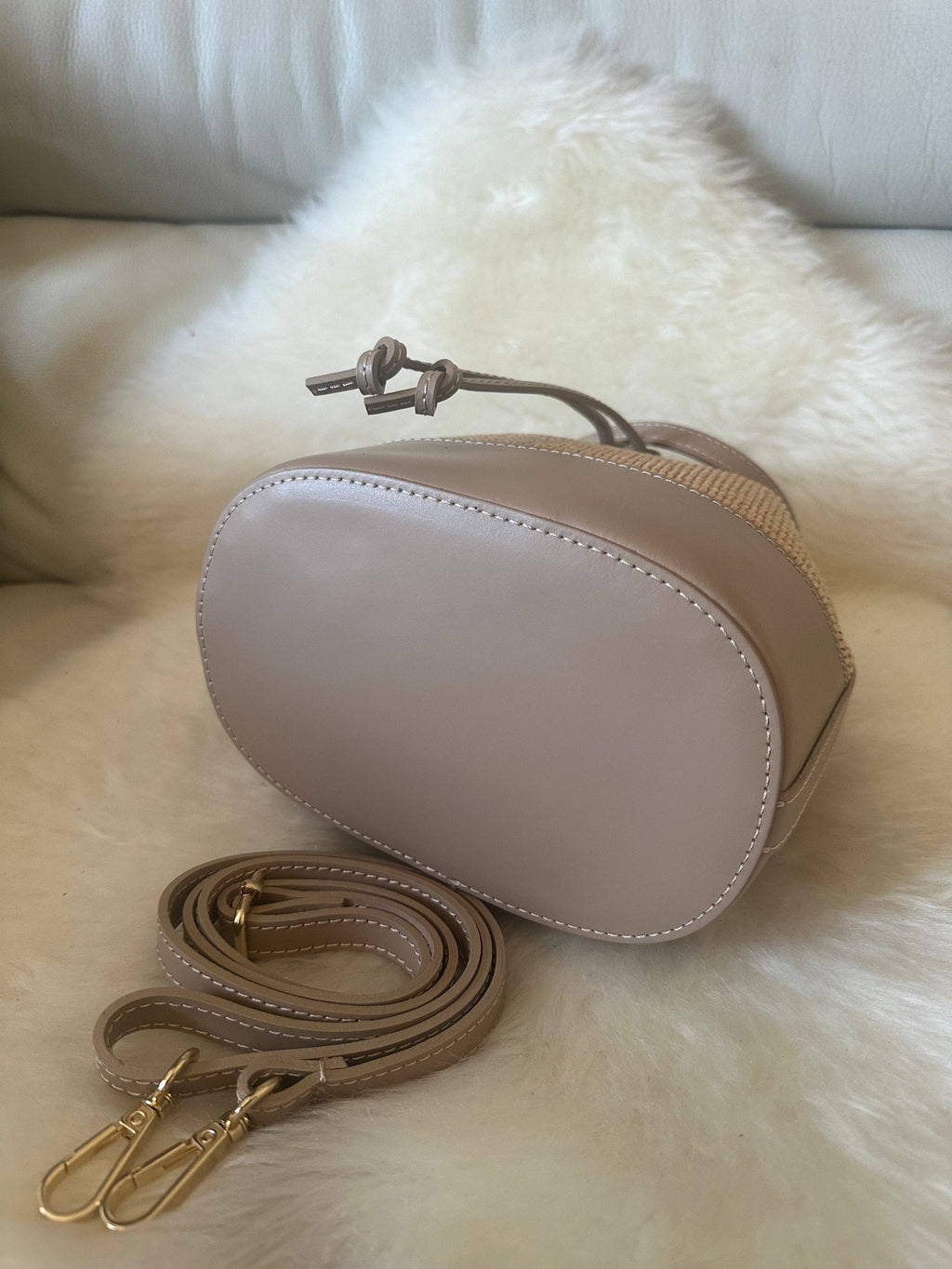MISS Bucket Classic - Raffia-Tasche