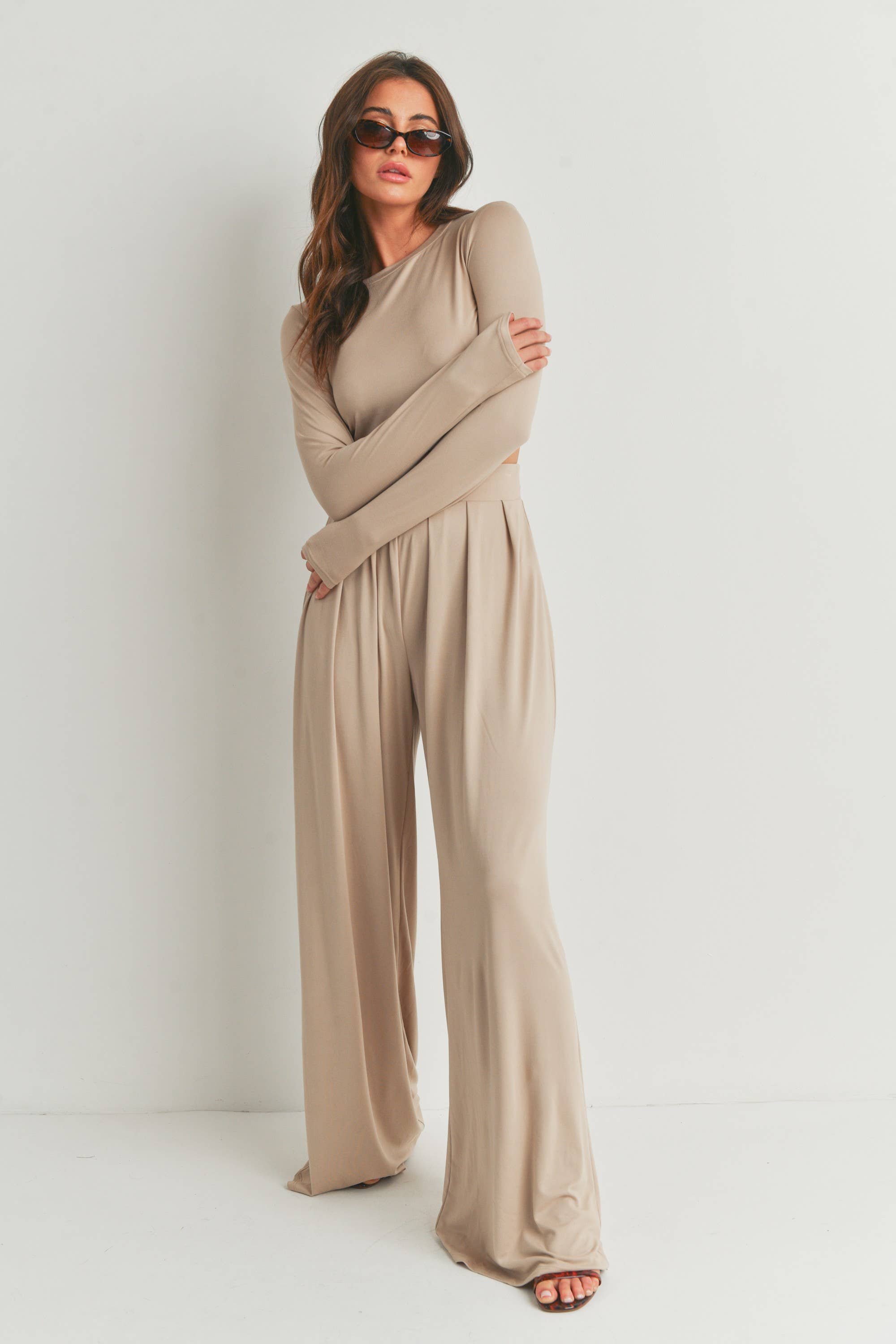 SET AUS CROP-TOP UND HOSE MIT LANGEN ÄRMELN - SCHWARZ